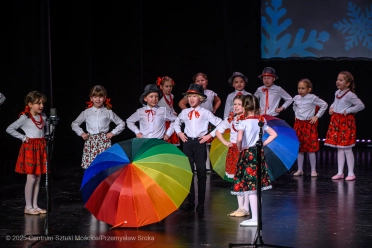 "Babciu, Dziadku kolędujcie z nami" - koncert młodszych grup Zespołu Pieśni i Tańca Świerczkowiacy - 14