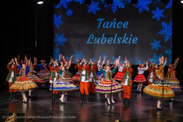 "Babciu, Dziadku kolędujcie z nami" - koncert młodszych grup Zespołu Pieśni i Tańca Świerczkowiacy - 24