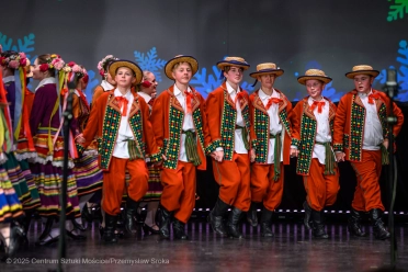 "Babciu, Dziadku kolędujcie z nami" - koncert młodszych grup Zespołu Pieśni i Tańca Świerczkowiacy - 27