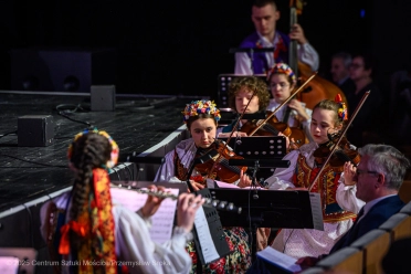 "Babciu, Dziadku kolędujcie z nami" - koncert młodszych grup Zespołu Pieśni i Tańca Świerczkowiacy - 29