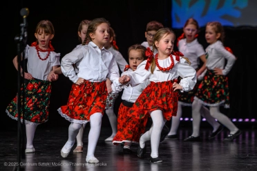 "Babciu, Dziadku kolędujcie z nami" - koncert młodszych grup Zespołu Pieśni i Tańca Świerczkowiacy - 32