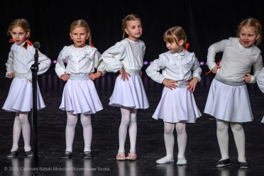 "Babciu, Dziadku kolędujcie z nami" - koncert młodszych grup Zespołu Pieśni i Tańca Świerczkowiacy - 38