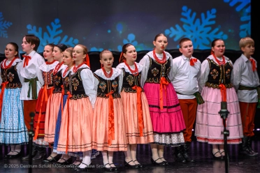 "Babciu, Dziadku kolędujcie z nami" - koncert młodszych grup Zespołu Pieśni i Tańca Świerczkowiacy - 63