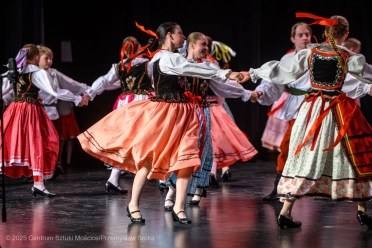 "Babciu, Dziadku kolędujcie z nami" - koncert młodszych grup Zespołu Pieśni i Tańca Świerczkowiacy - 66